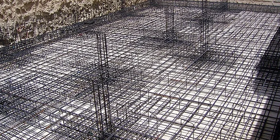 Diseño de Losa de Cimentación en Calama: Soluciones para Suelos Salinos y Sísmicos