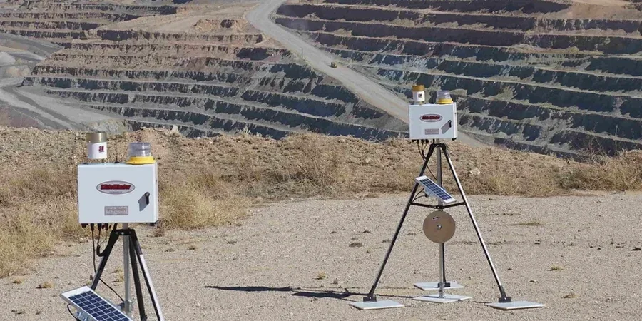 Monitoreo Geotécnico de Excavaciones en Calama: Precisión en Suelo Salino y Sísmico